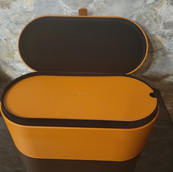 Dyson Airwrap Long barrel - Picture 2 of 5